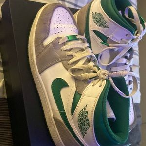 Size 10 Green And Grey Air Jordan 1 MID SE